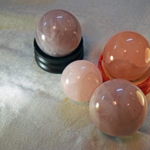 rose-quartz-balls